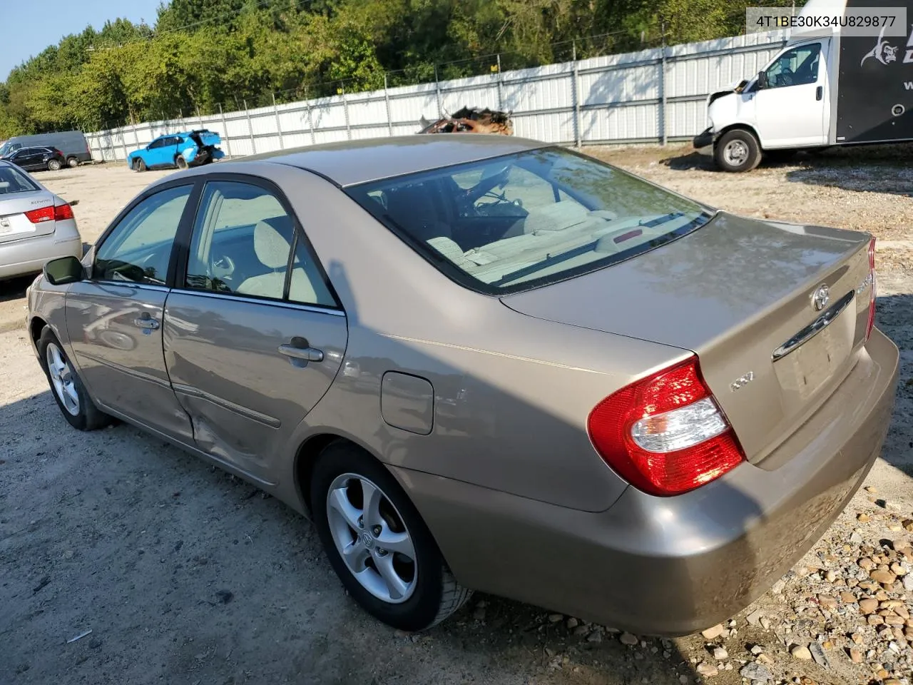 2004 Toyota Camry Le VIN: 4T1BE30K34U829877 Lot: 74463724