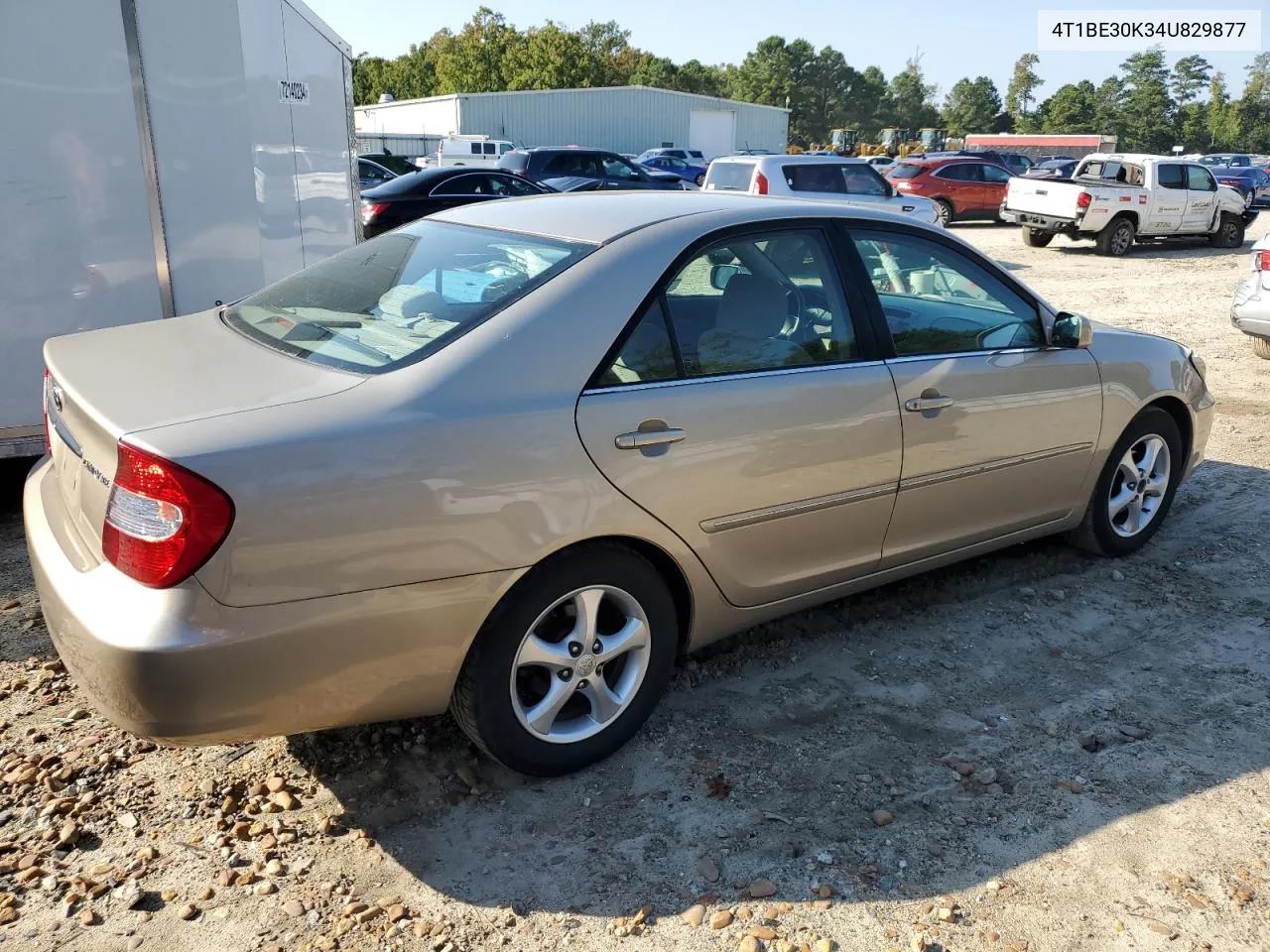 2004 Toyota Camry Le VIN: 4T1BE30K34U829877 Lot: 74463724