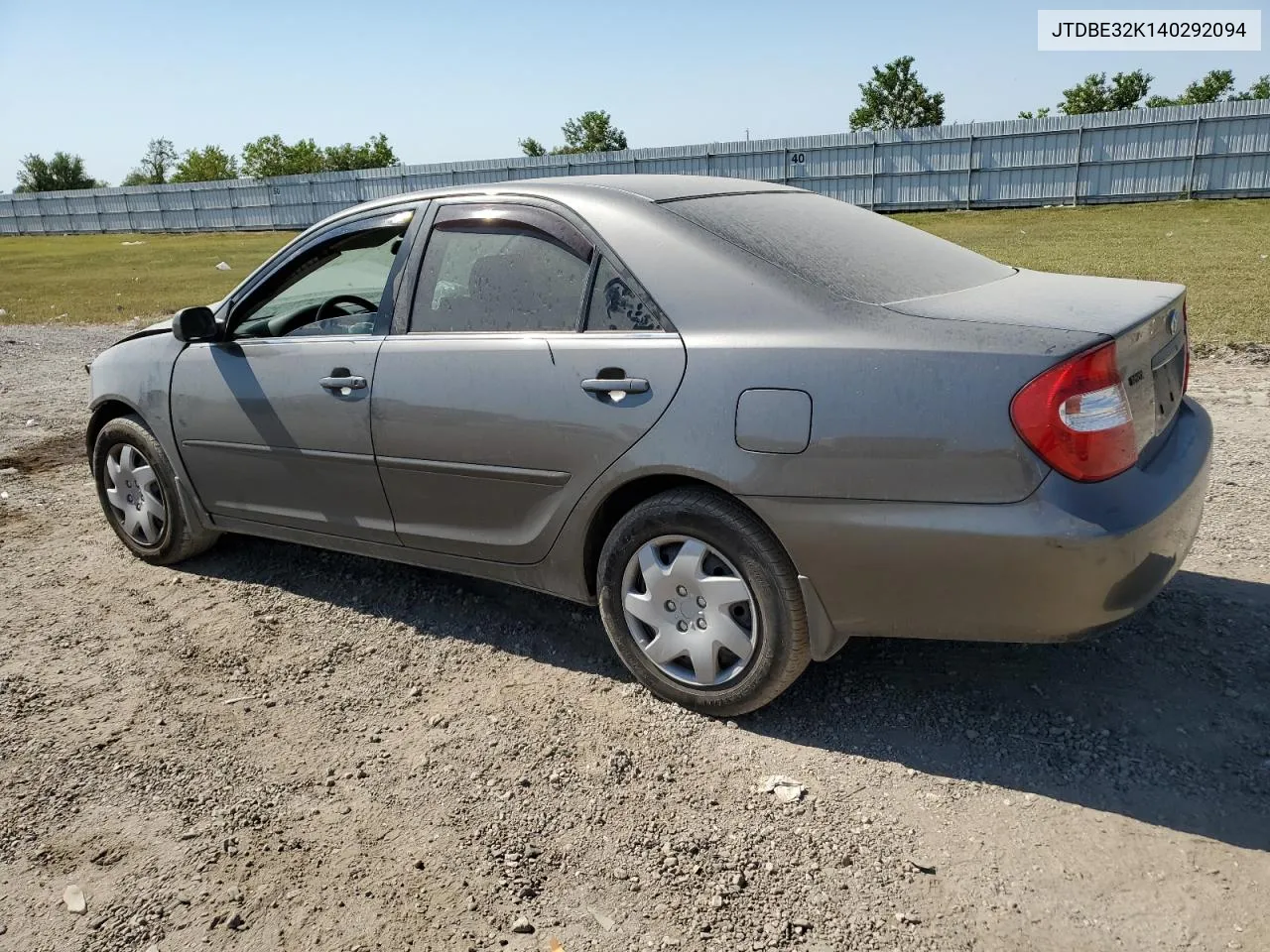 2004 Toyota Camry Le VIN: JTDBE32K140292094 Lot: 74496814