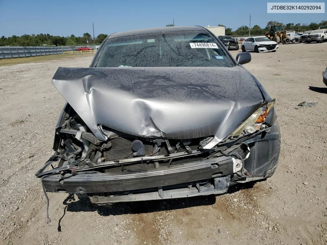 2004 Toyota Camry Le VIN: JTDBE32K140292094 Lot: 74496814