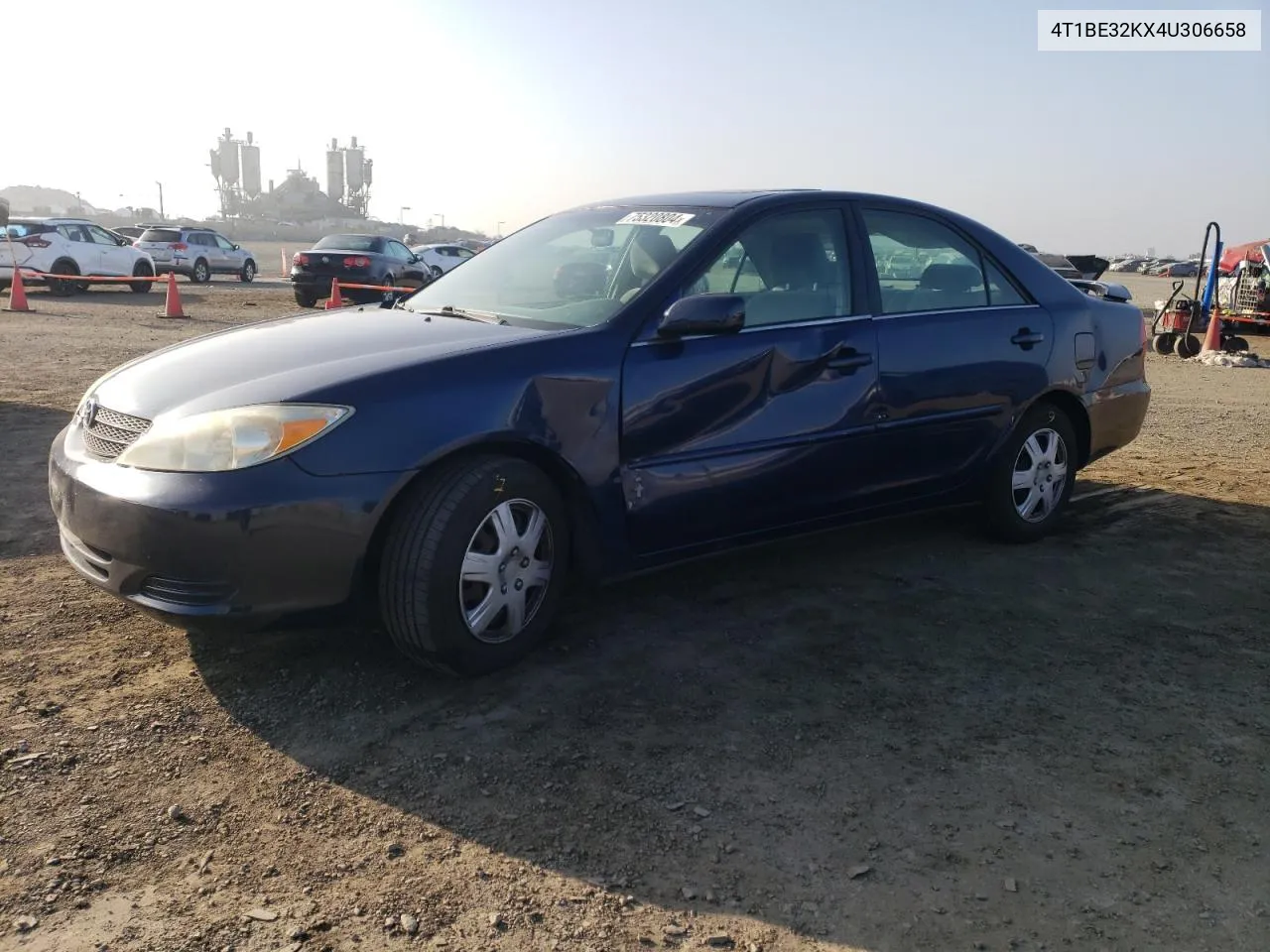 2004 Toyota Camry Le VIN: 4T1BE32KX4U306658 Lot: 75320804