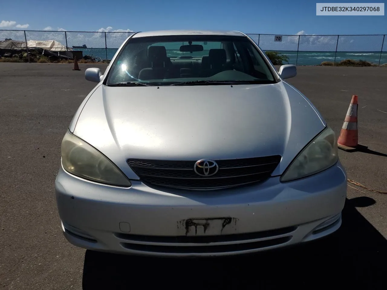 2004 Toyota Camry Le VIN: JTDBE32K340297068 Lot: 75328394