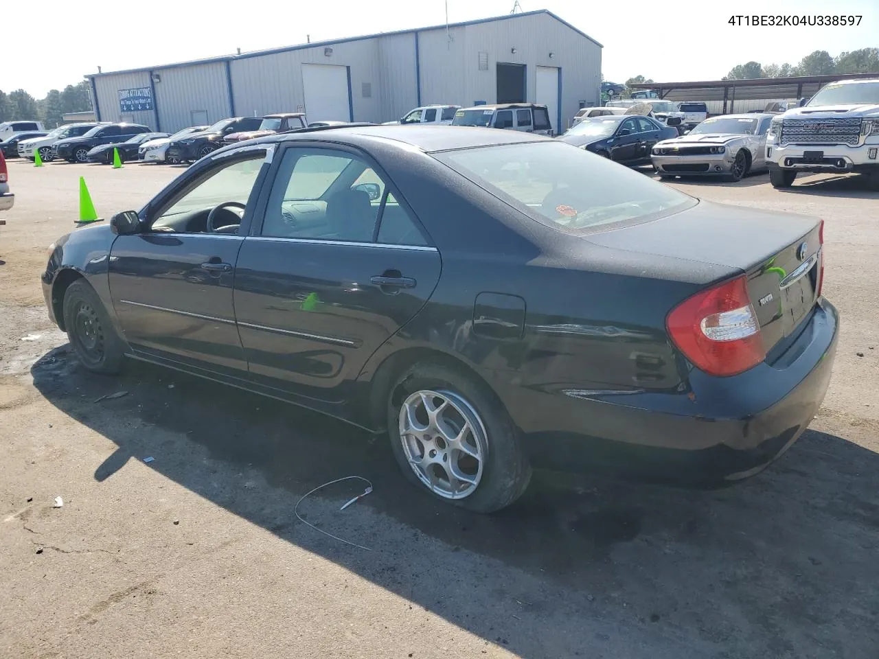 2004 Toyota Camry Le VIN: 4T1BE32K04U338597 Lot: 75487174