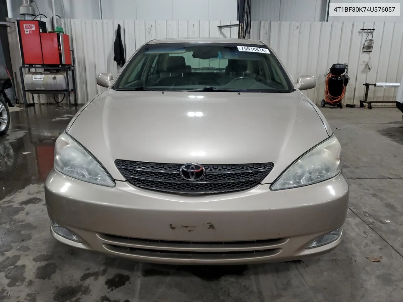 4T1BF30K74U576057 2004 Toyota Camry Le