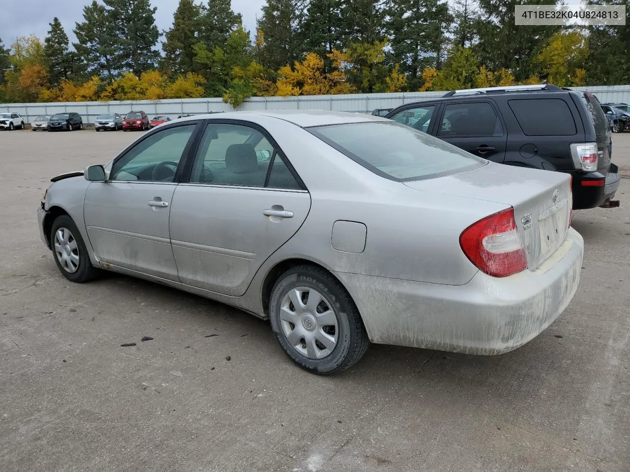 2004 Toyota Camry Le VIN: 4T1BE32K04U824813 Lot: 75567064