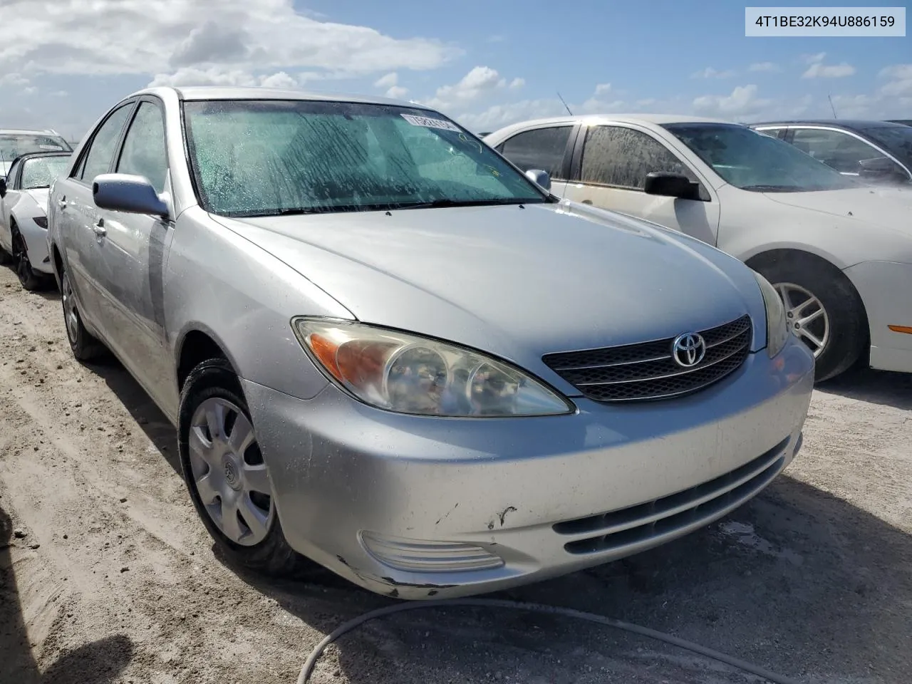 4T1BE32K94U886159 2004 Toyota Camry Le