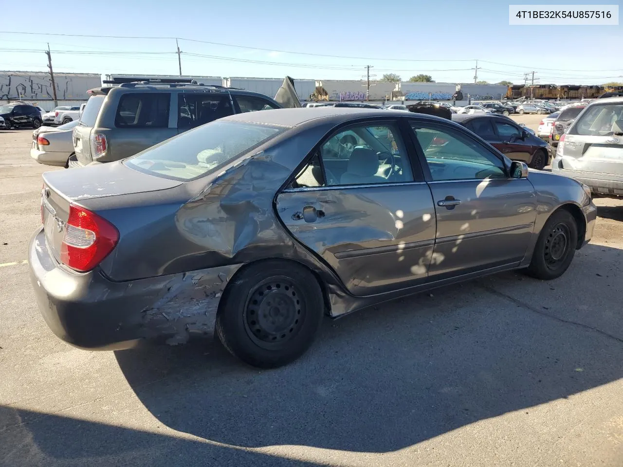 2004 Toyota Camry Le VIN: 4T1BE32K54U857516 Lot: 75949574