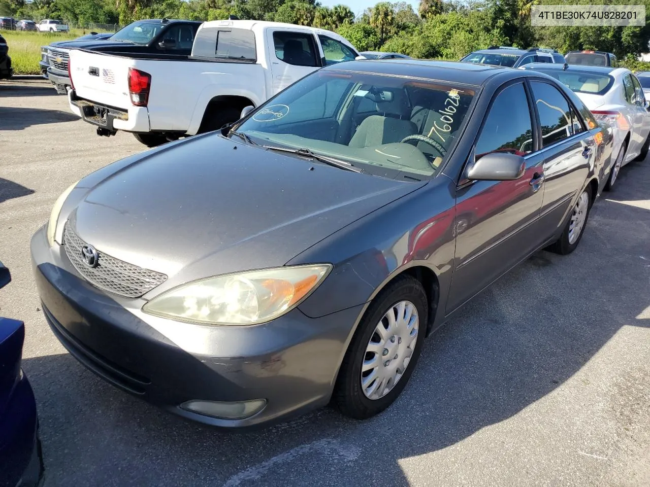 2004 Toyota Camry Le VIN: 4T1BE30K74U828201 Lot: 76010264