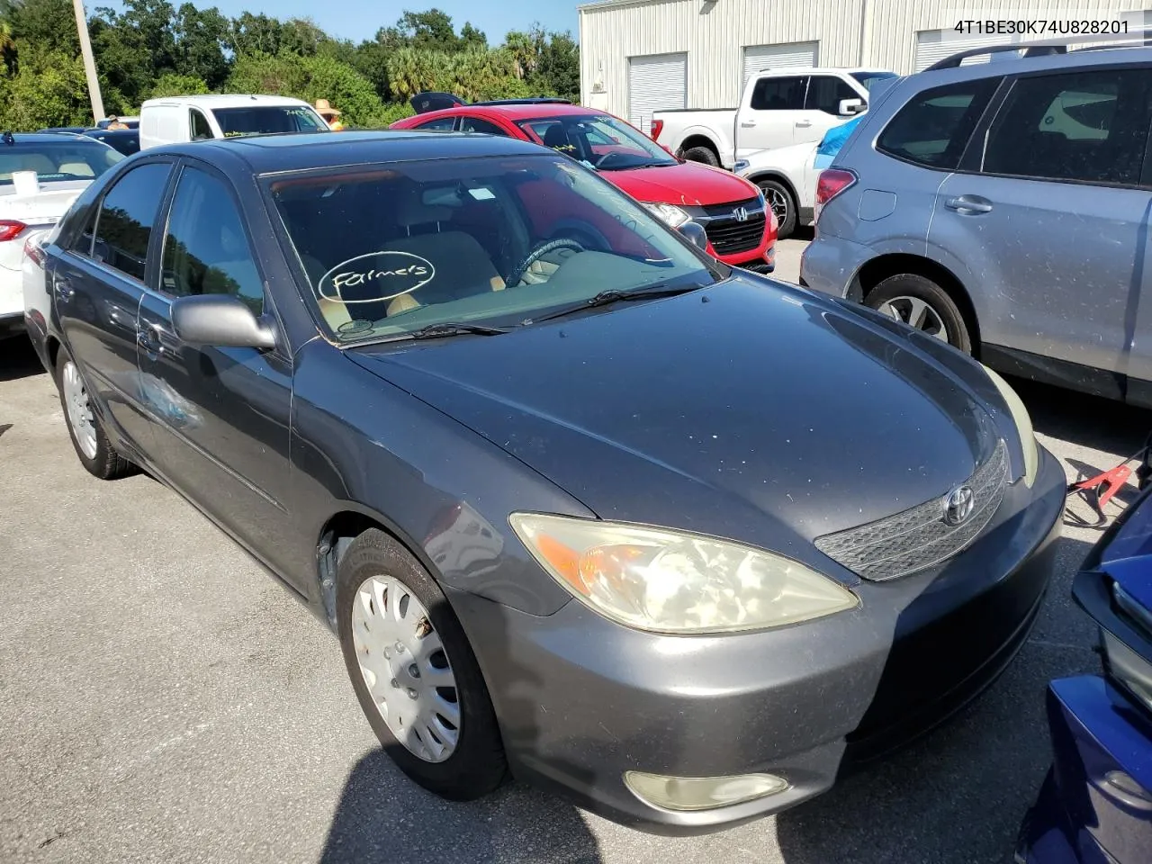 2004 Toyota Camry Le VIN: 4T1BE30K74U828201 Lot: 76010264