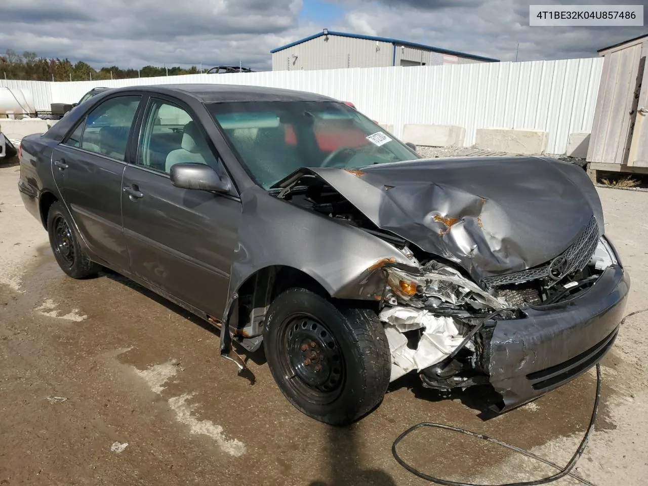 2004 Toyota Camry Le VIN: 4T1BE32K04U857486 Lot: 76127804