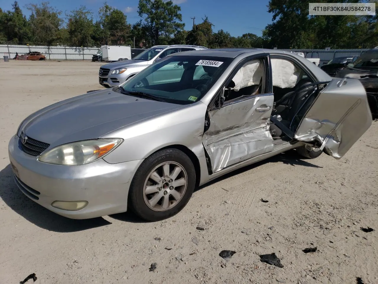 2004 Toyota Camry Le VIN: 4T1BF30K84U584278 Lot: 76185684