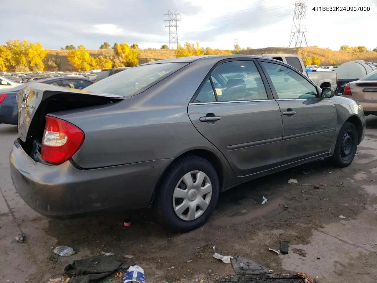 2004 Toyota Camry Le VIN: 4T1BE32K24U907000 Lot: 76352124