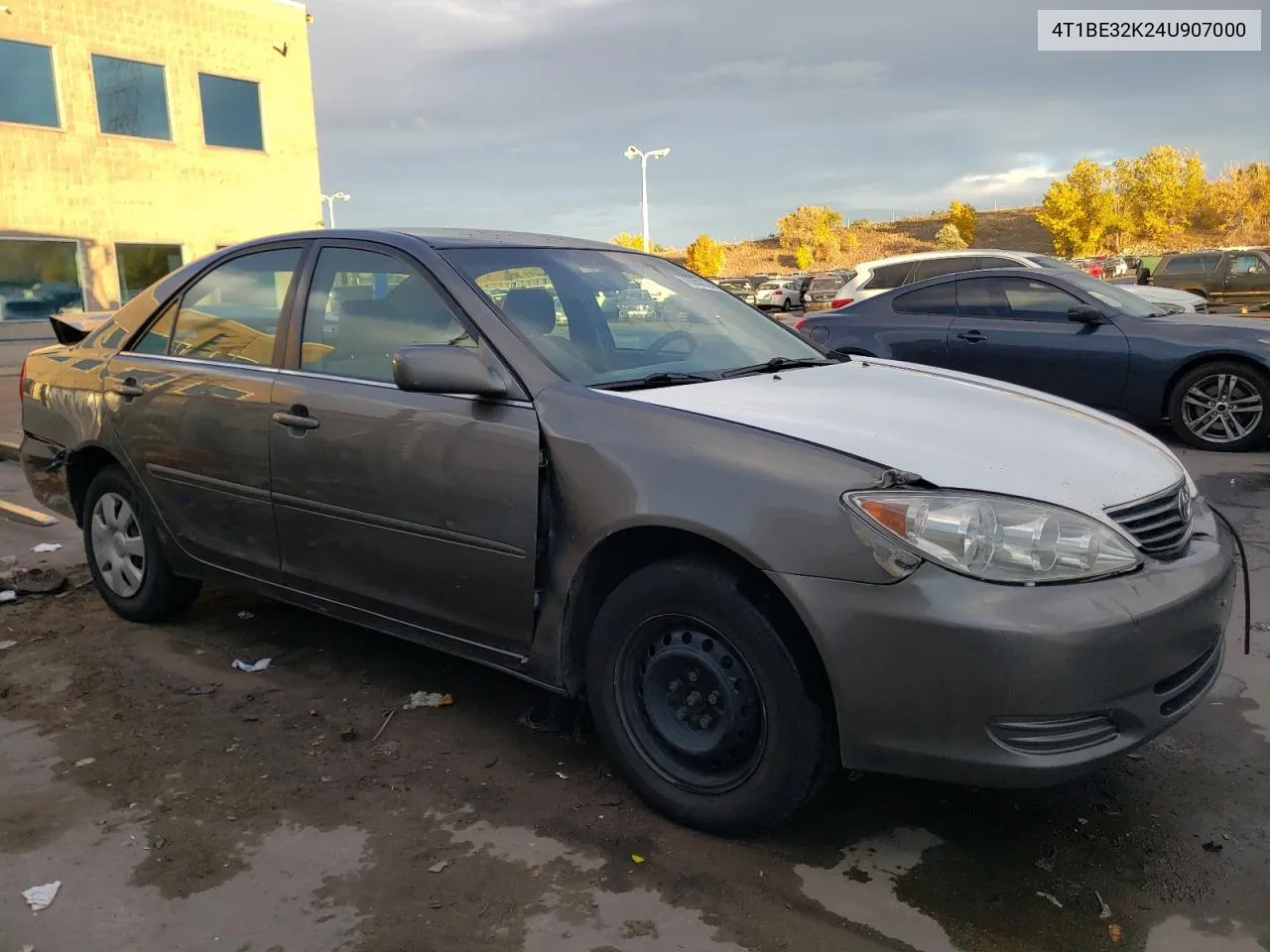 2004 Toyota Camry Le VIN: 4T1BE32K24U907000 Lot: 76352124