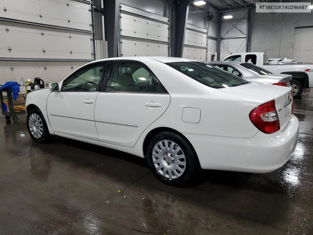 2004 Toyota Camry Le VIN: 4T1BE32K14U296487 Lot: 76387654