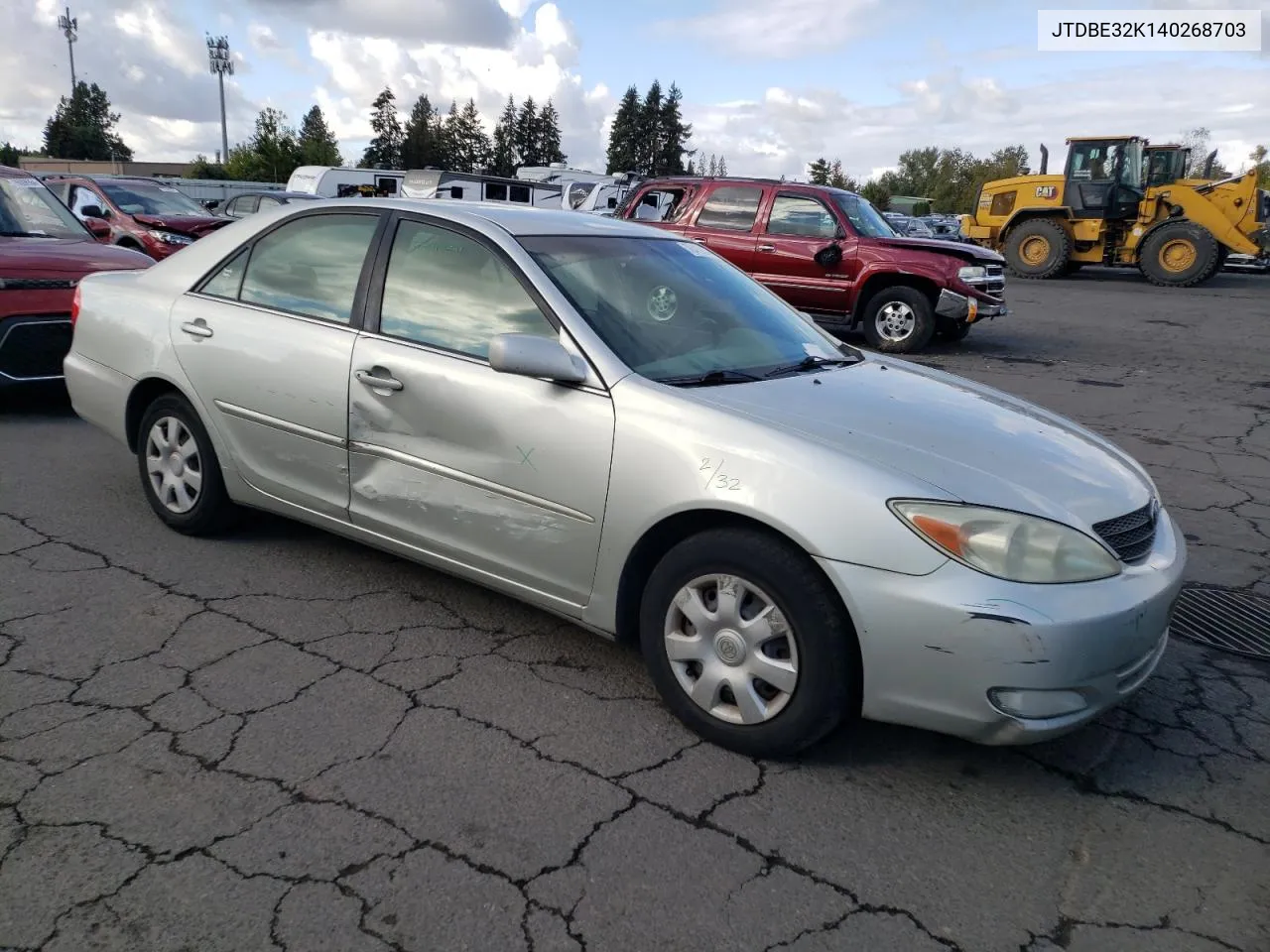 2004 Toyota Camry Le VIN: JTDBE32K140268703 Lot: 76418204