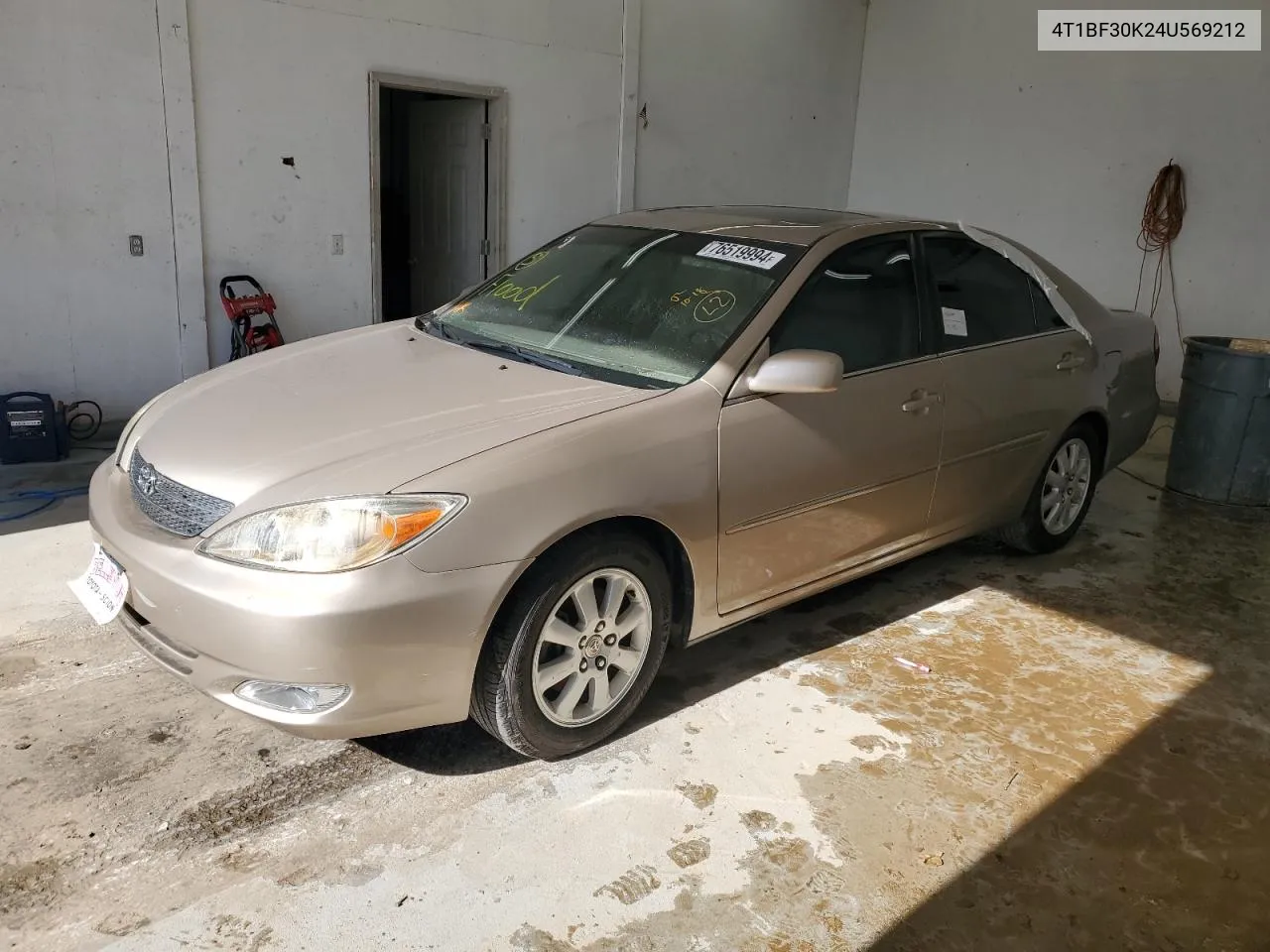 2004 Toyota Camry Le VIN: 4T1BF30K24U569212 Lot: 76519994