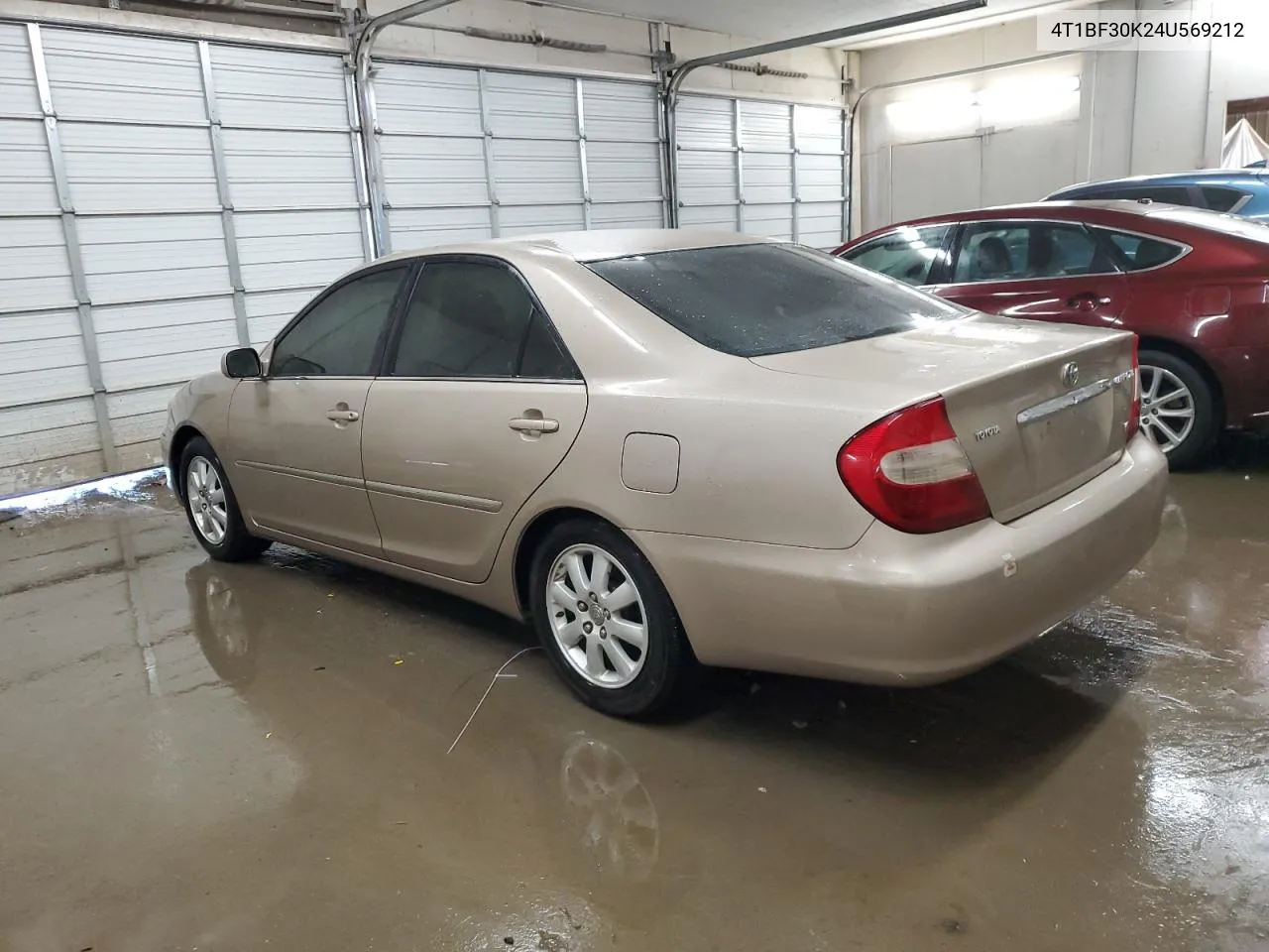 2004 Toyota Camry Le VIN: 4T1BF30K24U569212 Lot: 76519994