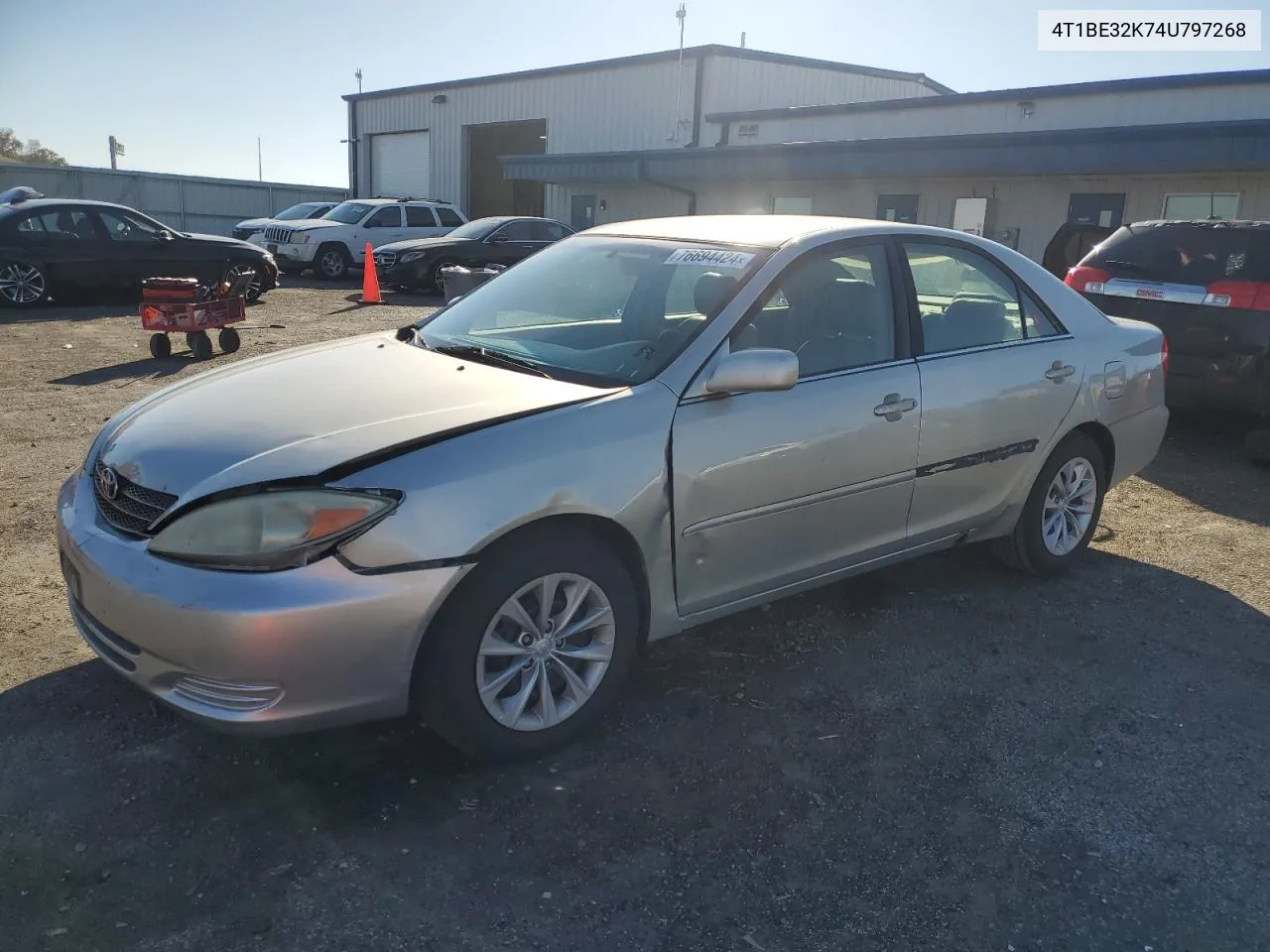 2004 Toyota Camry Le VIN: 4T1BE32K74U797268 Lot: 76694424