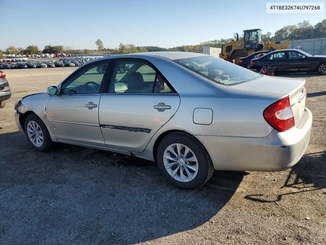 2004 Toyota Camry Le VIN: 4T1BE32K74U797268 Lot: 76694424