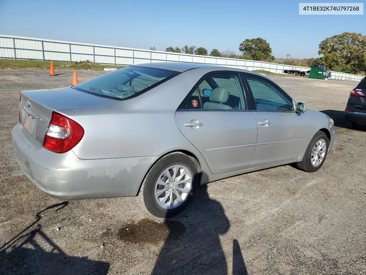 2004 Toyota Camry Le VIN: 4T1BE32K74U797268 Lot: 76694424