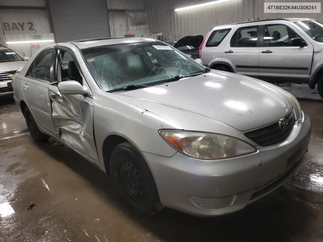 2004 Toyota Camry Le VIN: 4T1BE32K44U308261 Lot: 76916974