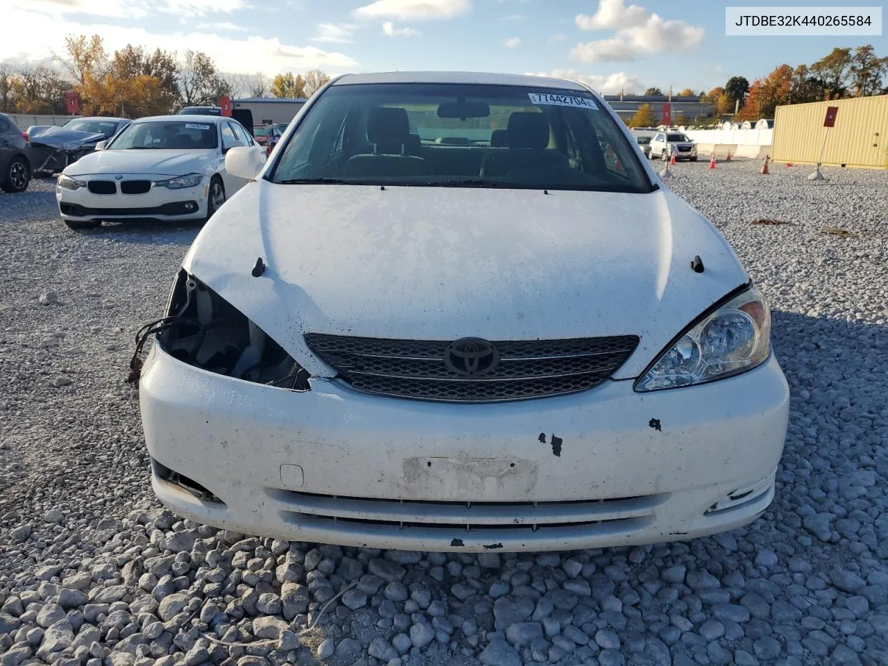 2004 Toyota Camry Le VIN: JTDBE32K440265584 Lot: 77442704