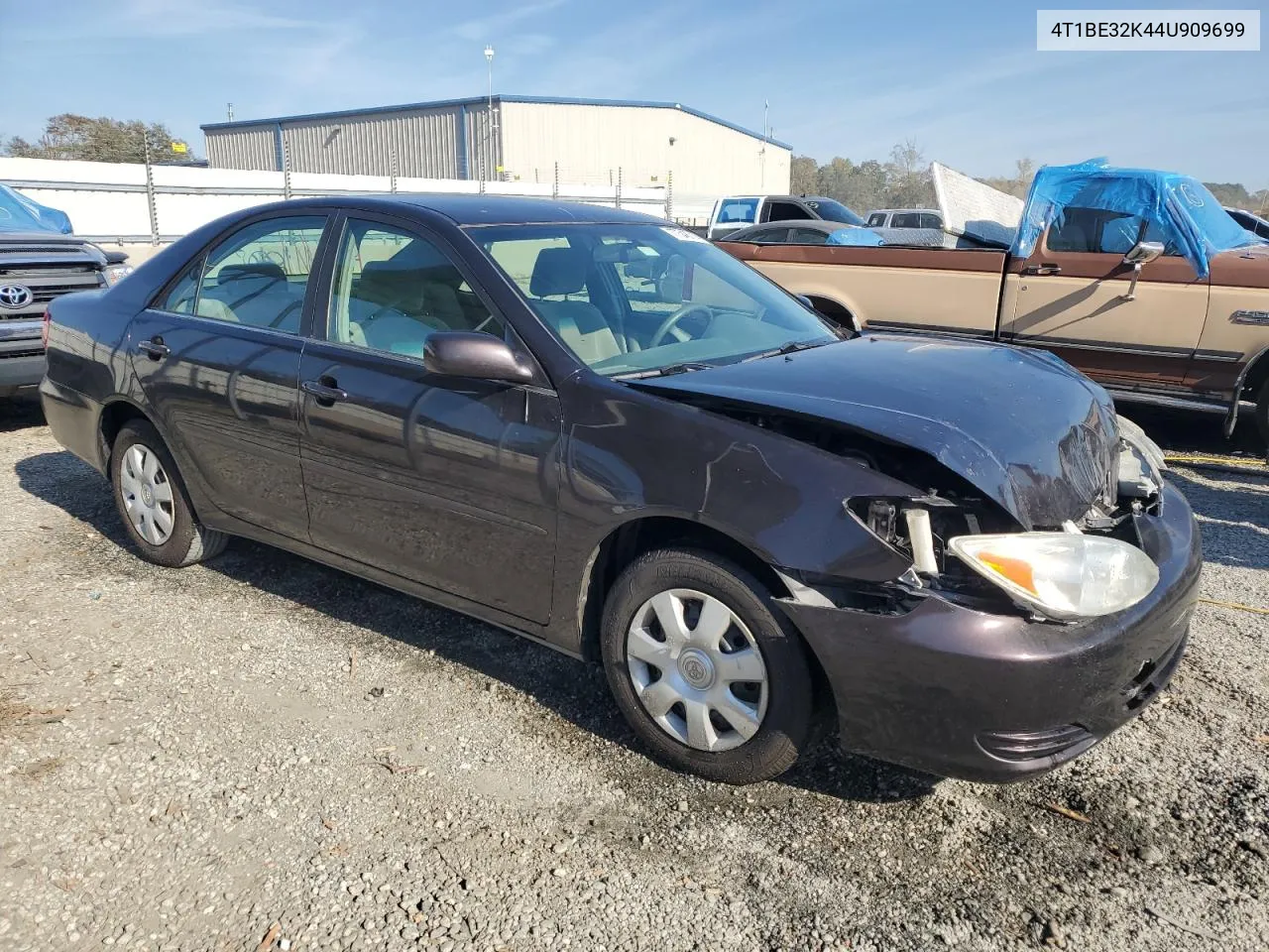 2004 Toyota Camry Le VIN: 4T1BE32K44U909699 Lot: 77548714