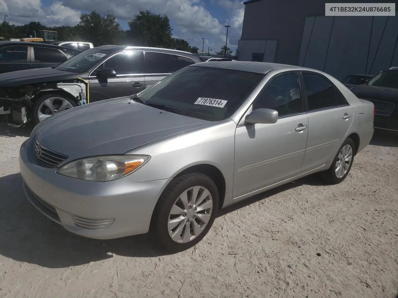 2004 Toyota Camry Le VIN: 4T1BE32K24U876685 Lot: 77876314