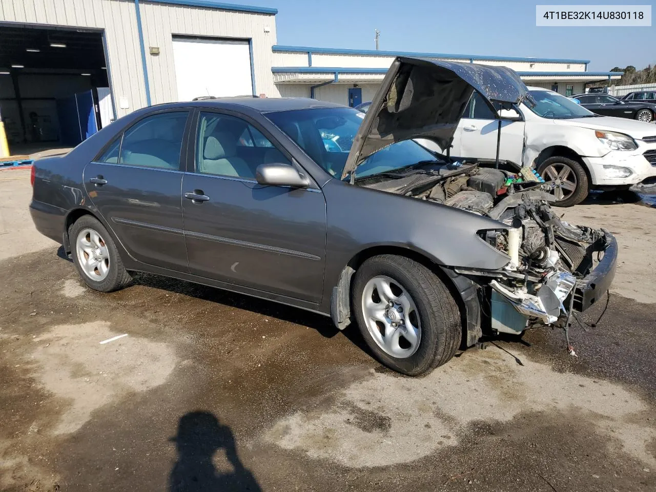 2004 Toyota Camry Le VIN: 4T1BE32K14U830118 Lot: 77885784