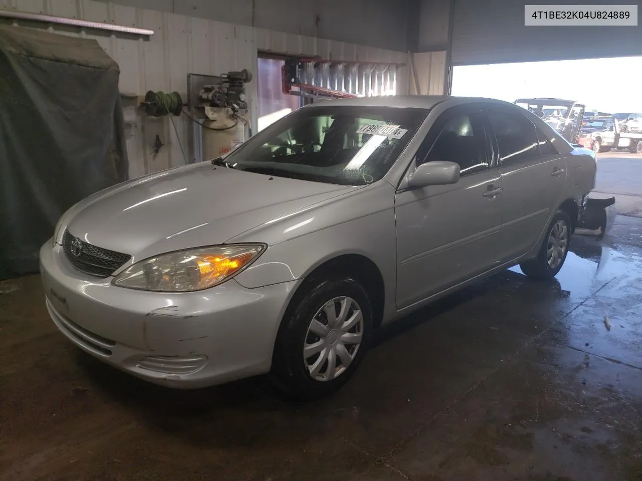 2004 Toyota Camry Le VIN: 4T1BE32K04U824889 Lot: 79850404