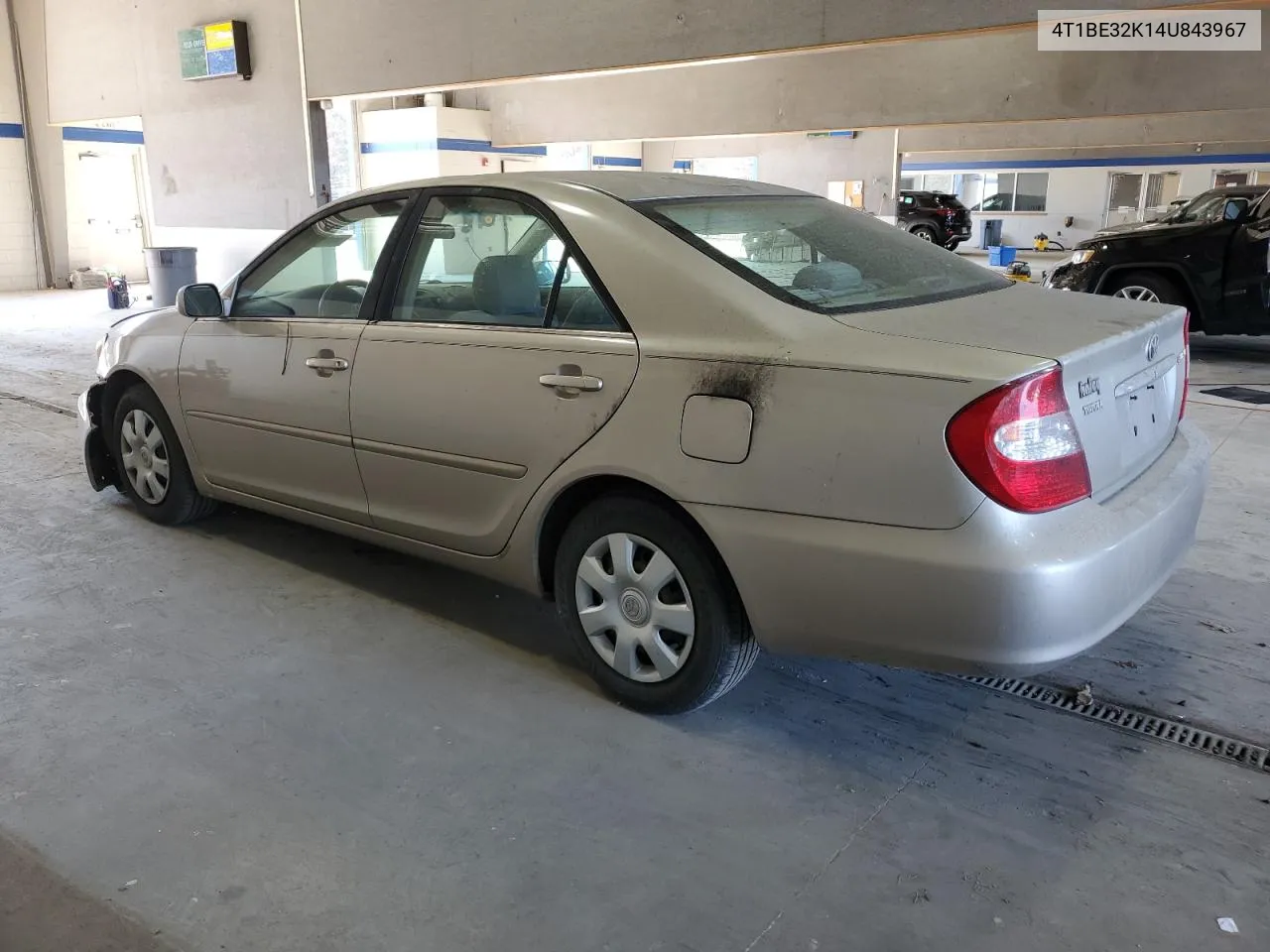 2004 Toyota Camry Le VIN: 4T1BE32K14U843967 Lot: 80157754