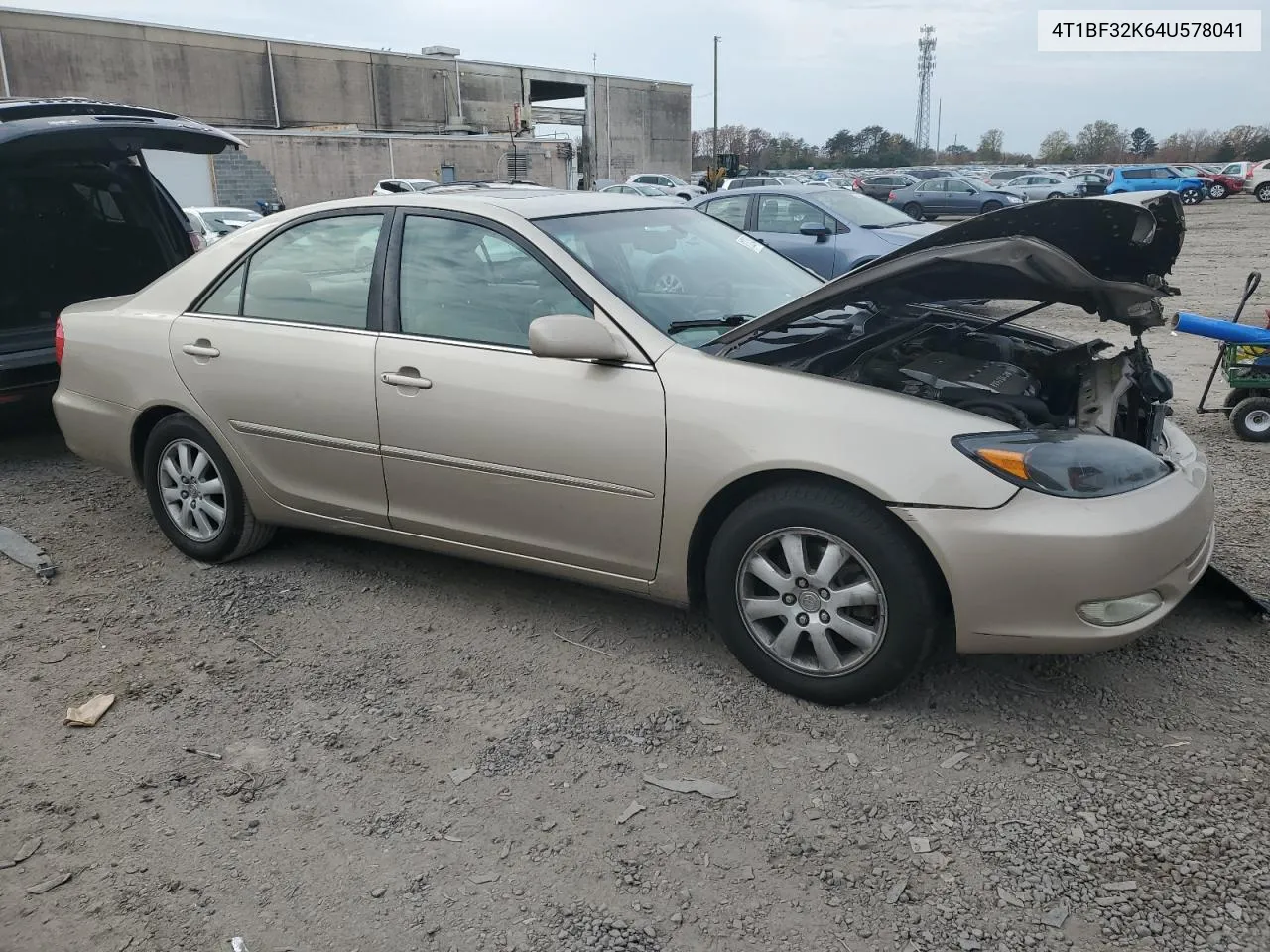 2004 Toyota Camry Le VIN: 4T1BF32K64U578041 Lot: 81332484