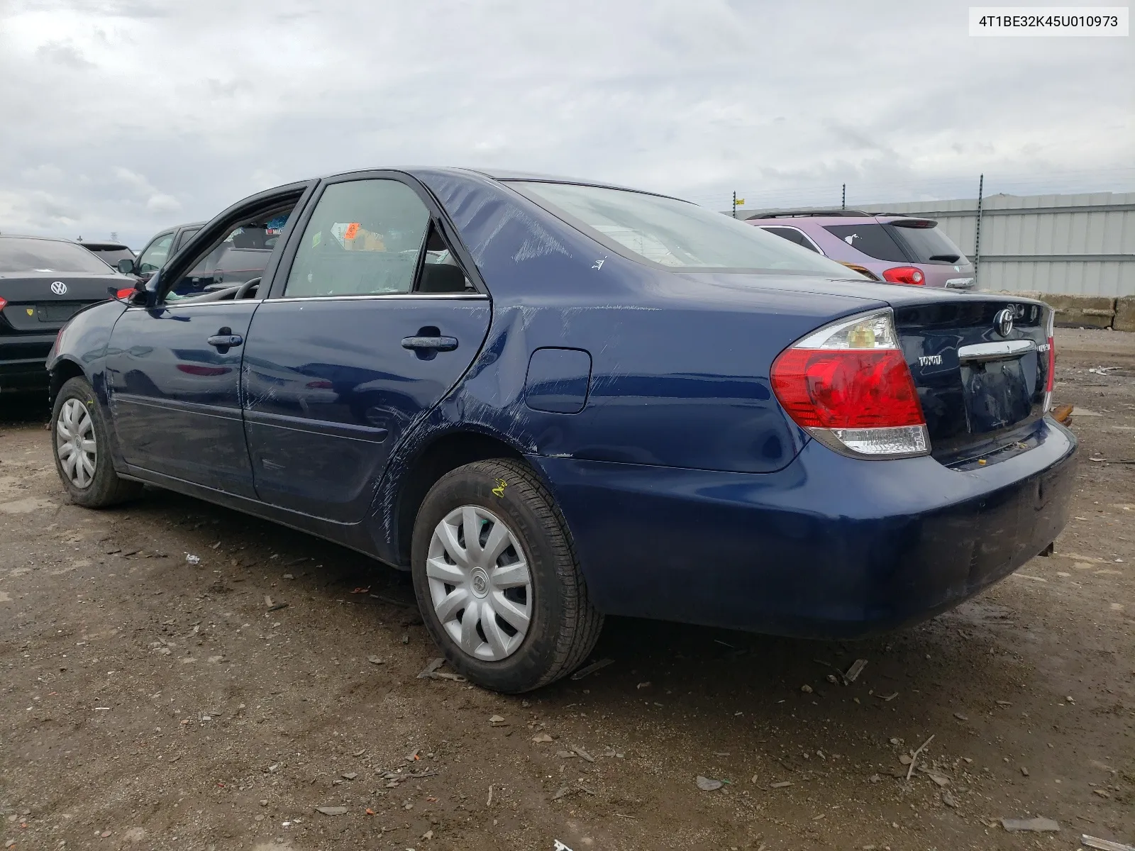 4T1BE32K45U010973 2005 Toyota Camry Le