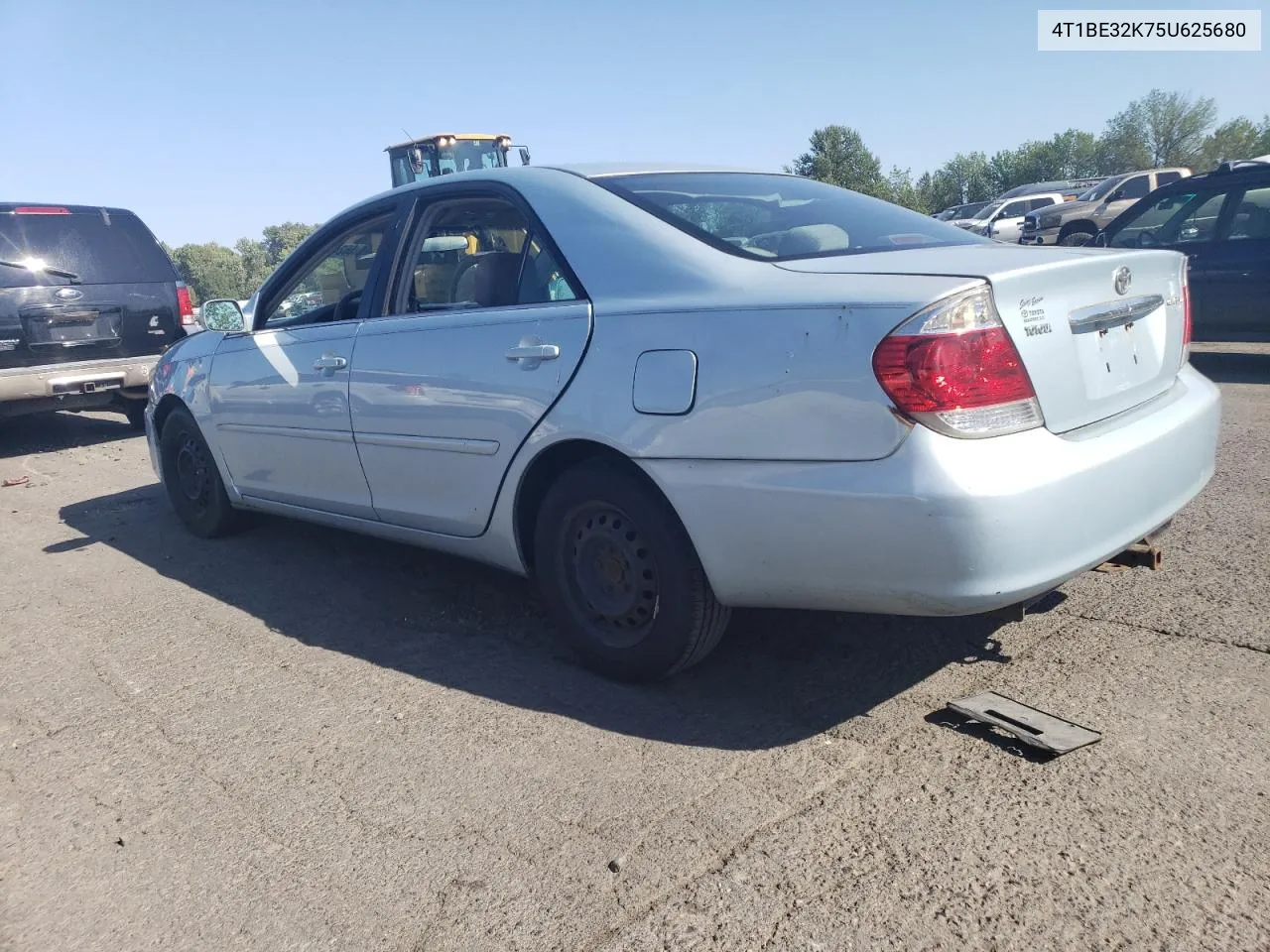 2005 Toyota Camry Le VIN: 4T1BE32K75U625680 Lot: 66245184