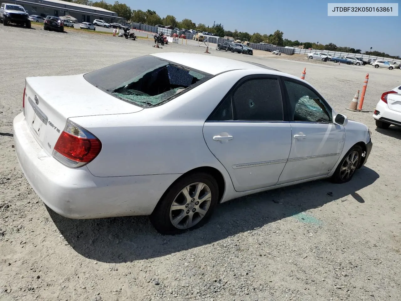 2005 Toyota Camry Le VIN: JTDBF32K050163861 Lot: 66983724