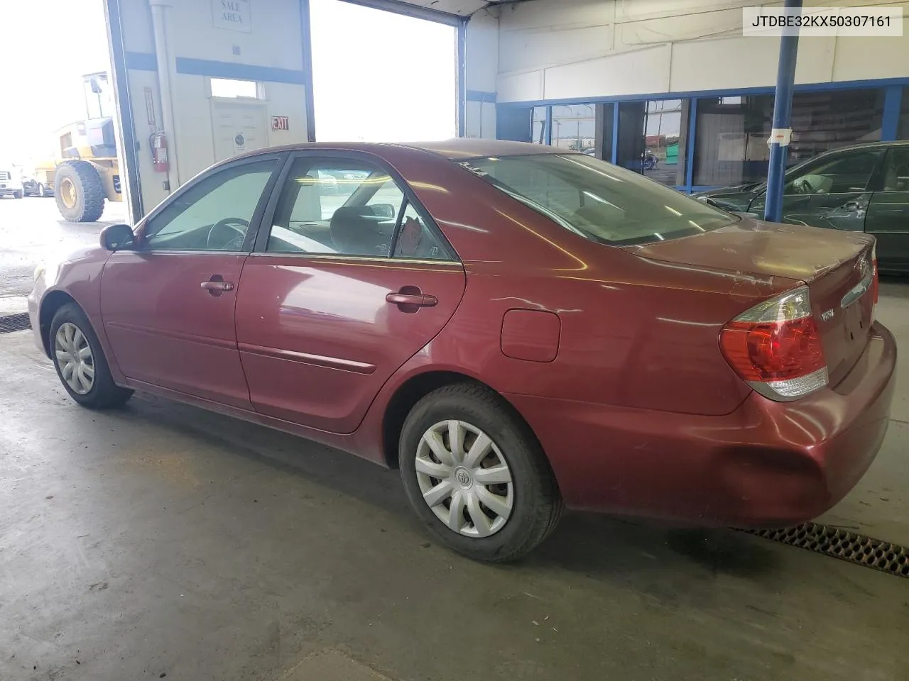 2005 Toyota Camry Le VIN: JTDBE32KX50307161 Lot: 67807274