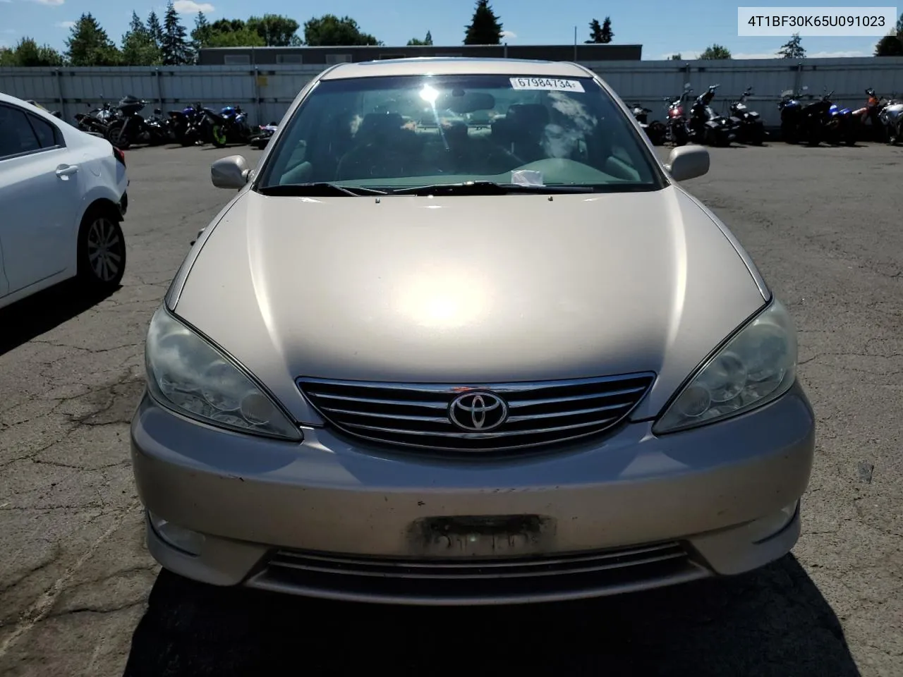 2005 Toyota Camry Le VIN: 4T1BF30K65U091023 Lot: 67984734