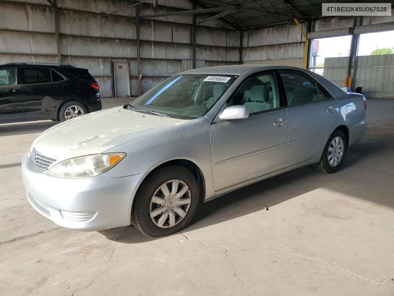 2005 Toyota Camry Le VIN: 4T1BE32K45U067528 Lot: 69058684