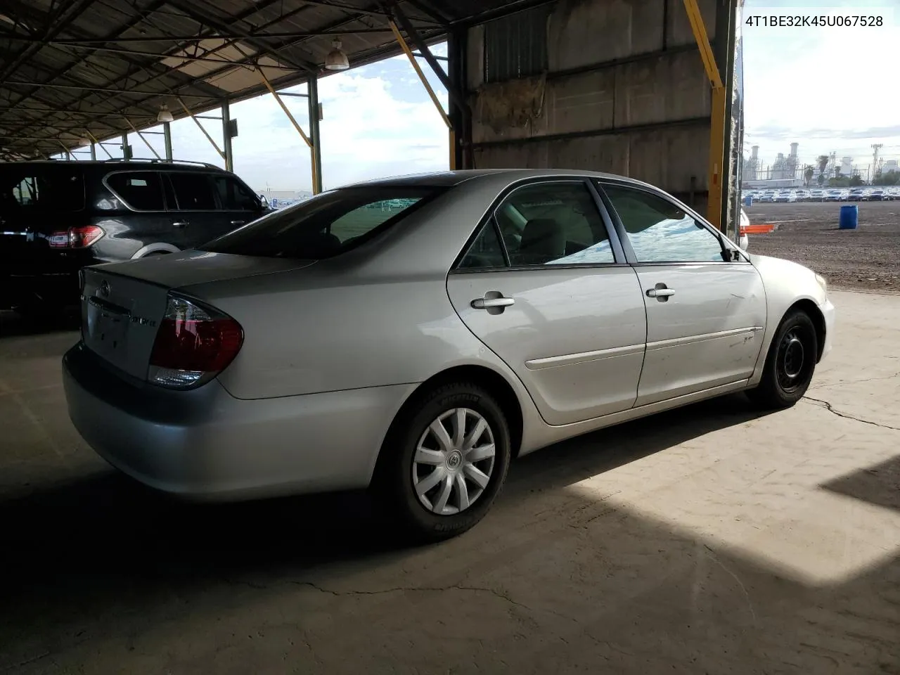 2005 Toyota Camry Le VIN: 4T1BE32K45U067528 Lot: 69058684