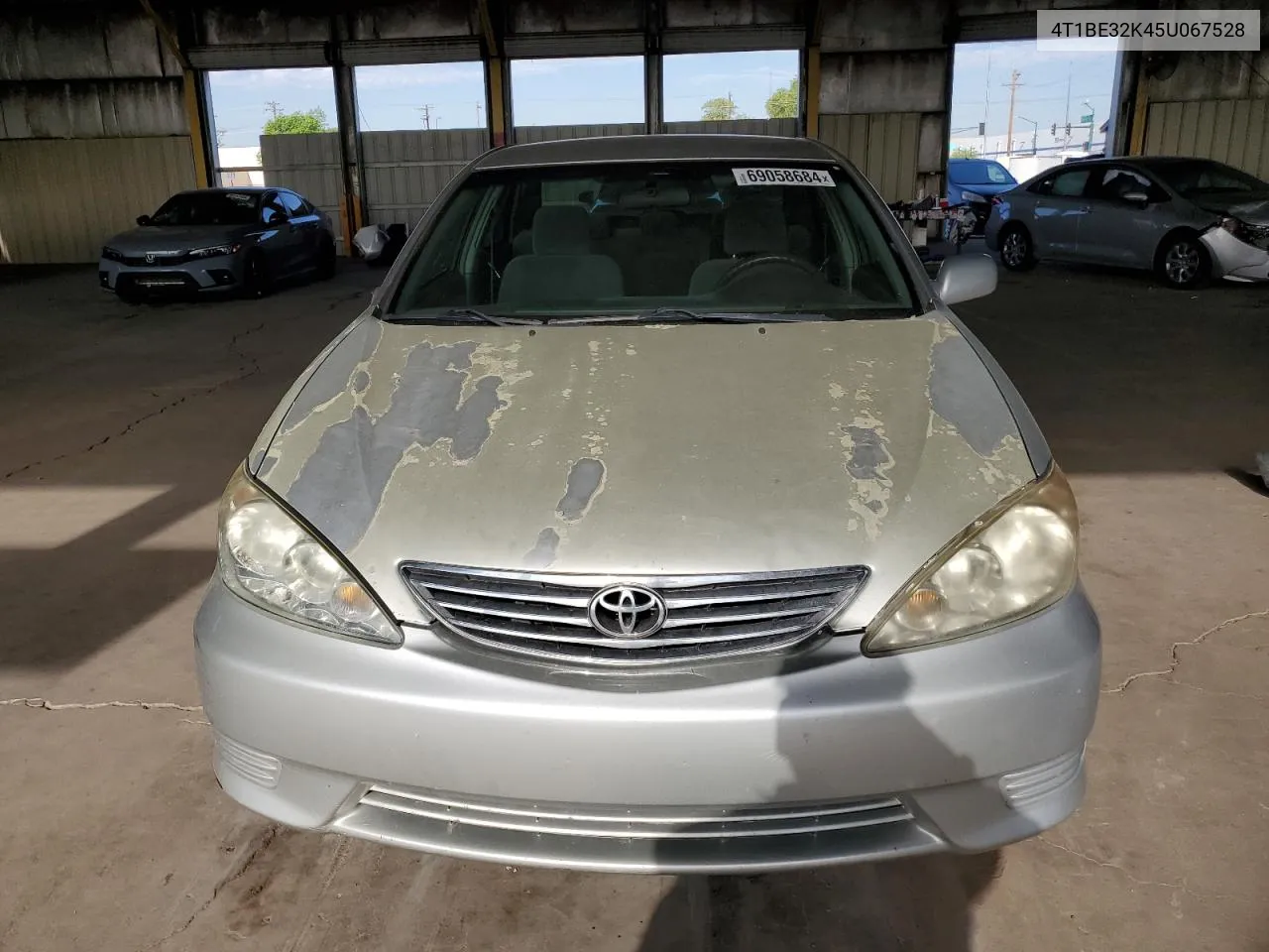 2005 Toyota Camry Le VIN: 4T1BE32K45U067528 Lot: 69058684