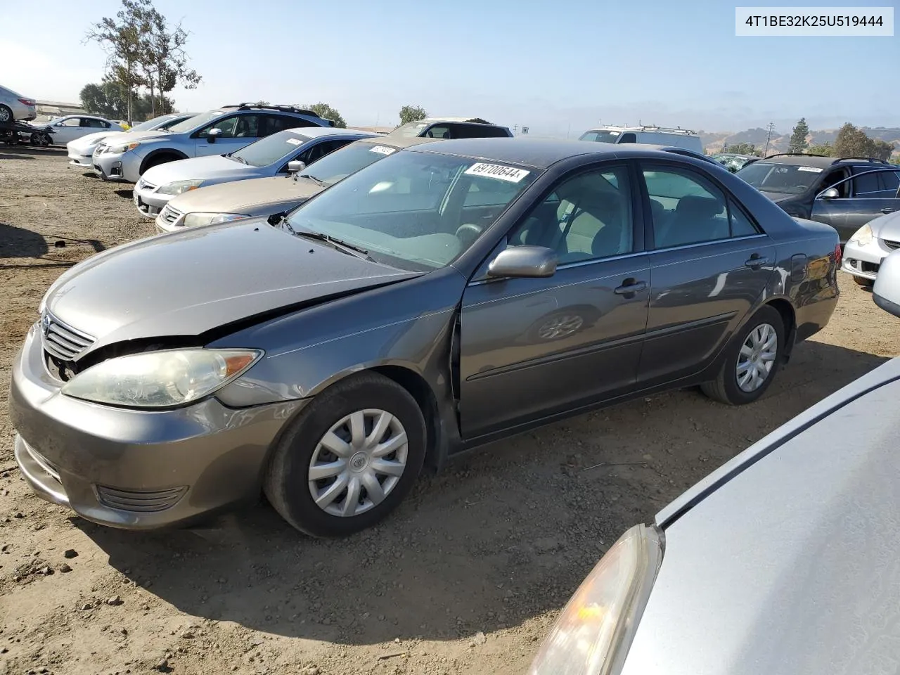 2005 Toyota Camry Le VIN: 4T1BE32K25U519444 Lot: 69700644