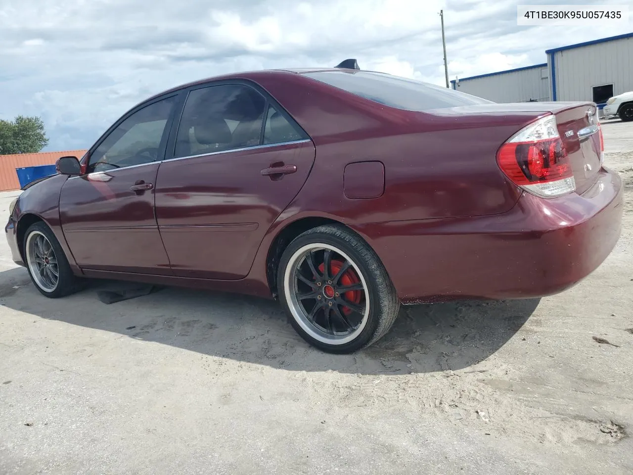 2005 Toyota Camry Le VIN: 4T1BE30K95U057435 Lot: 70166404