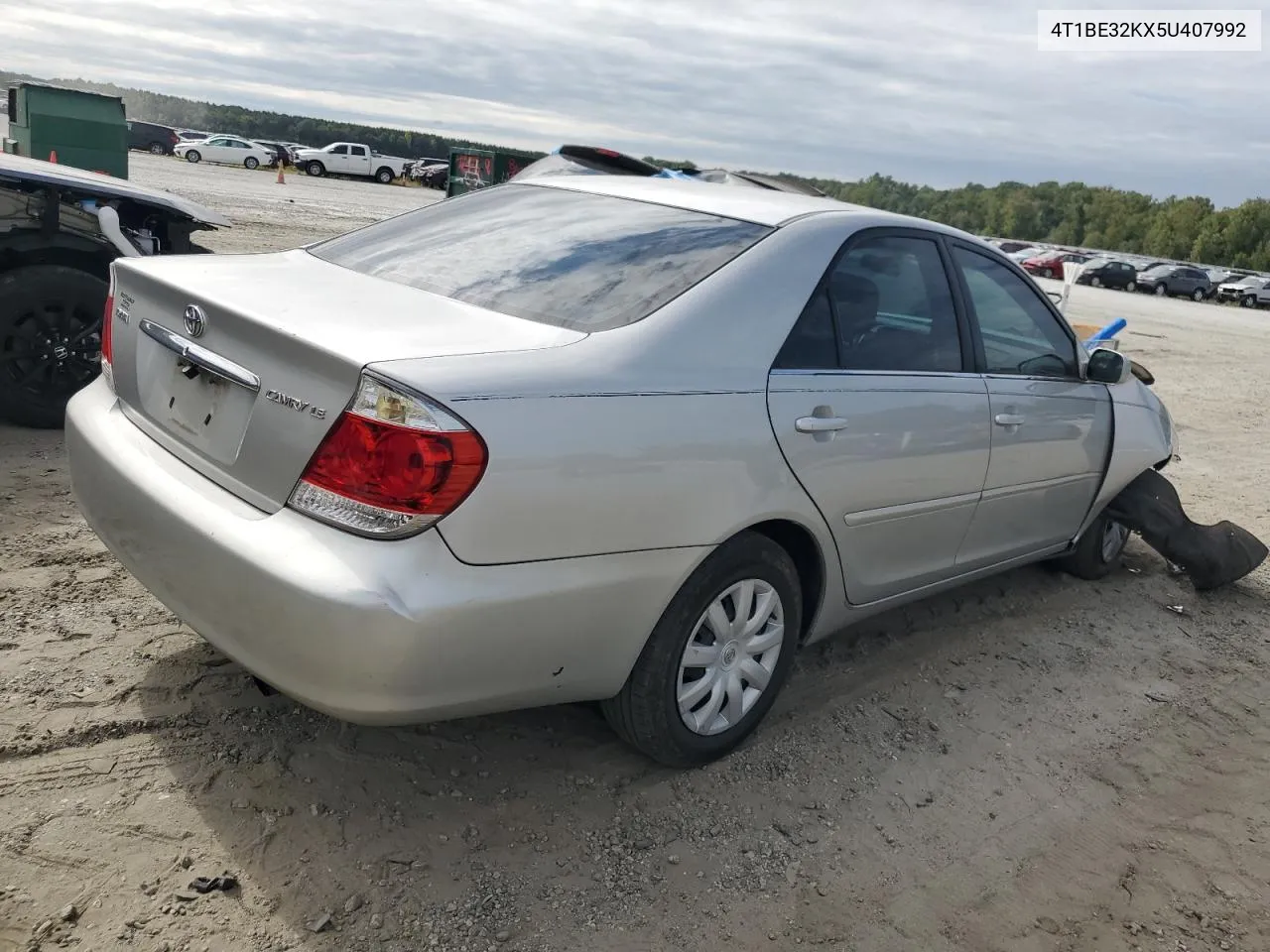 4T1BE32KX5U407992 2005 Toyota Camry Le