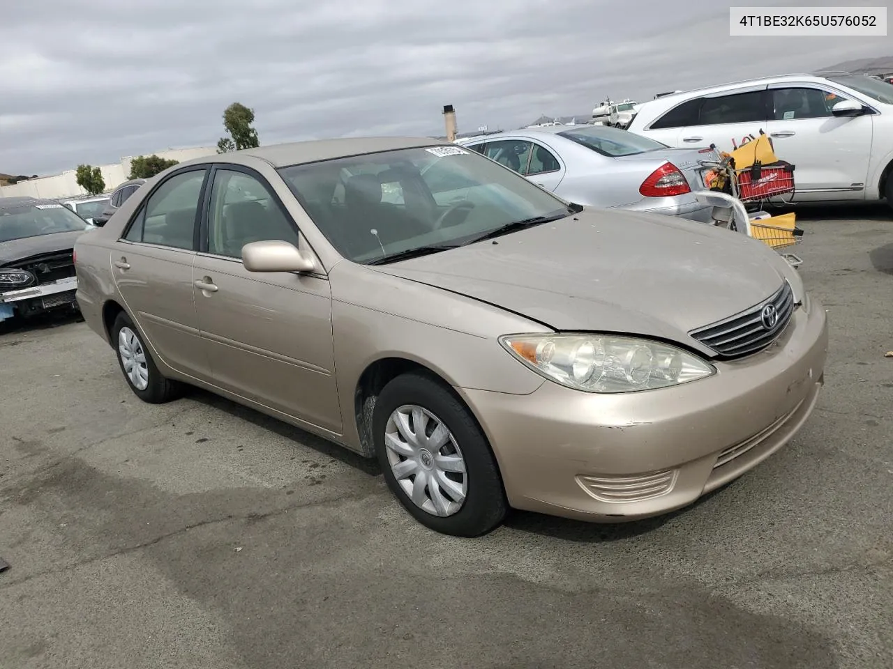 2005 Toyota Camry Le VIN: 4T1BE32K65U576052 Lot: 70539754