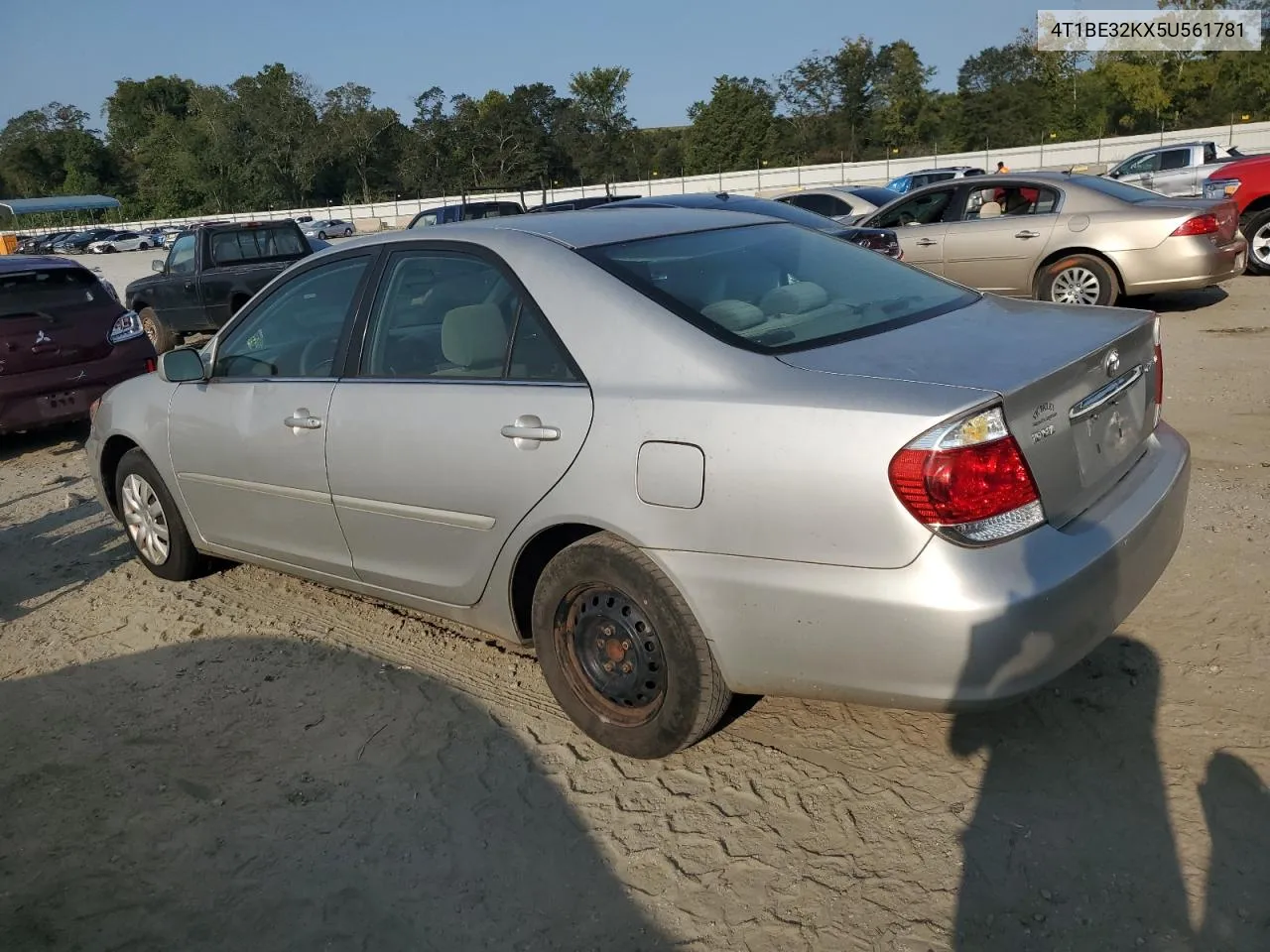 4T1BE32KX5U561781 2005 Toyota Camry Le