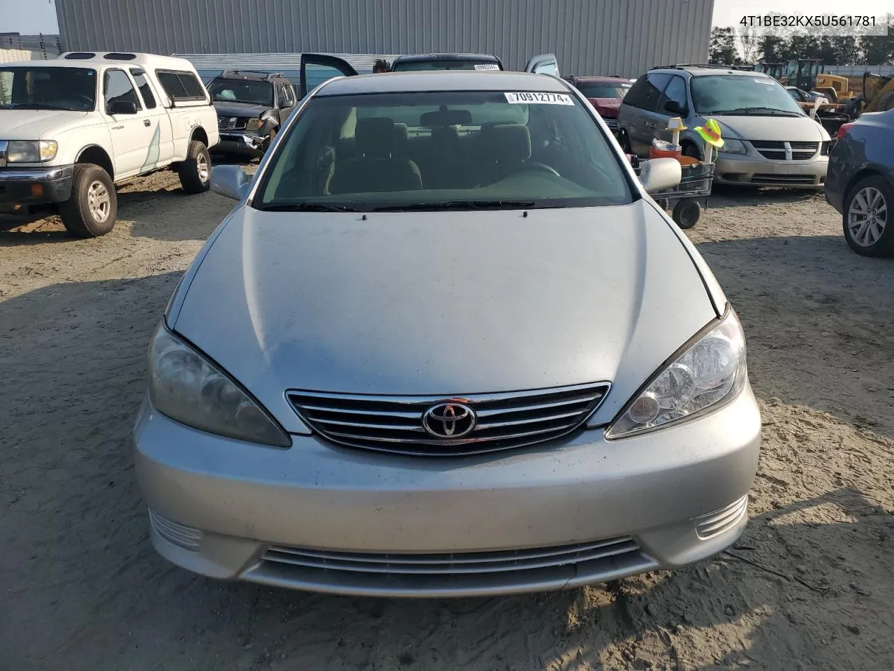 2005 Toyota Camry Le VIN: 4T1BE32KX5U561781 Lot: 70912774