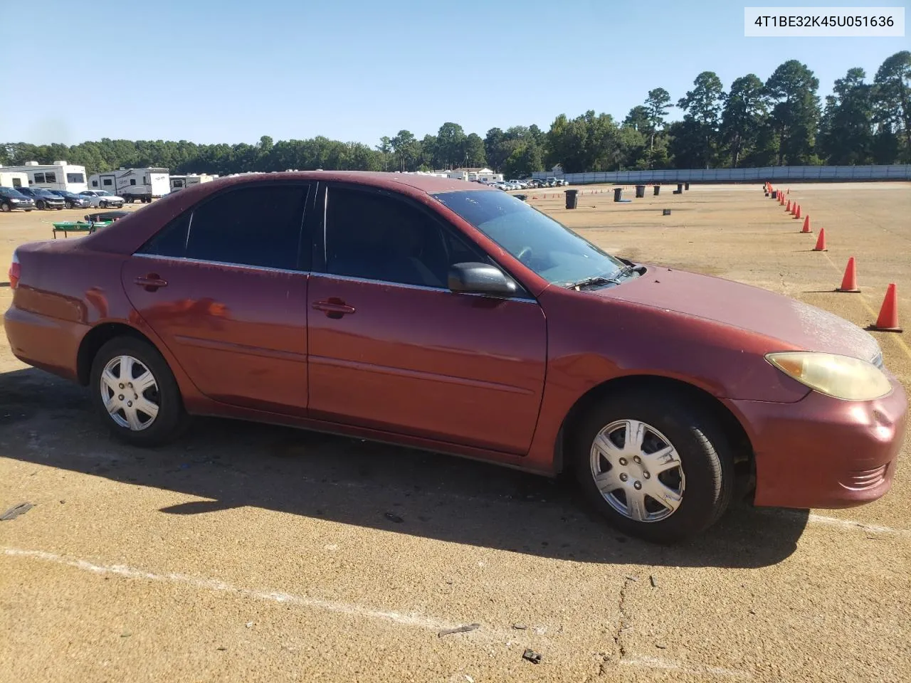 4T1BE32K45U051636 2005 Toyota Camry Le