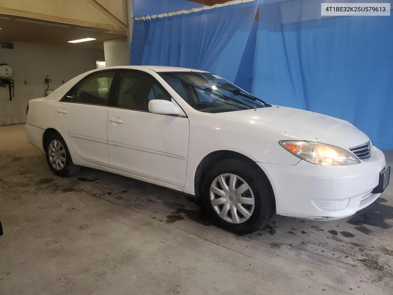 2005 Toyota Camry Le VIN: 4T1BE32K25U579613 Lot: 71345984