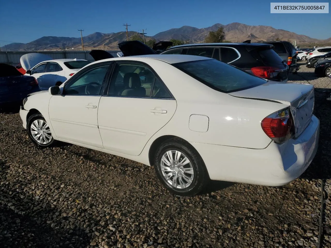 2005 Toyota Camry Le VIN: 4T1BE32K75U005847 Lot: 71563654