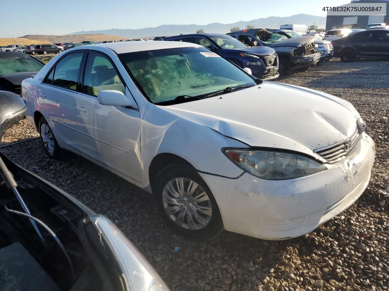 2005 Toyota Camry Le VIN: 4T1BE32K75U005847 Lot: 71563654